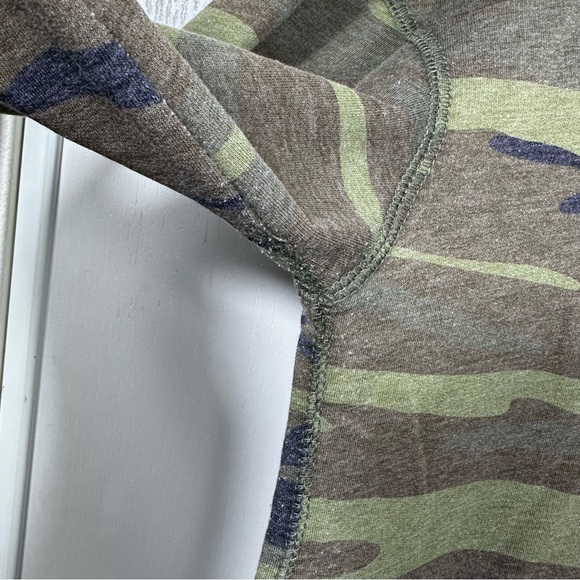 Z Supply The Weekender Camo Tee Size M - Picture 4 of 11